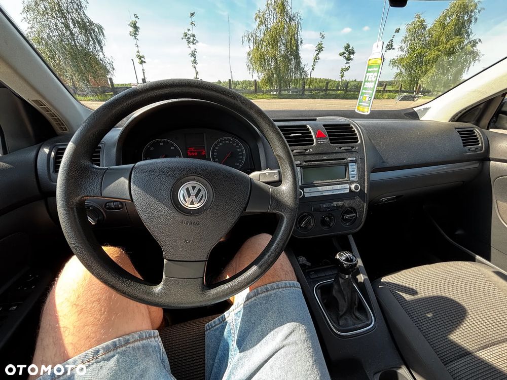Volkswagen Jetta 1.9 TDI Trendline - 8