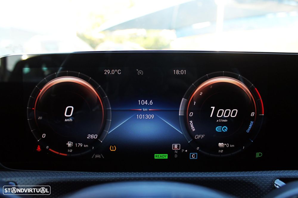 Mercedes-Benz CLA 250 e 8G-DCT AMG Line - 14