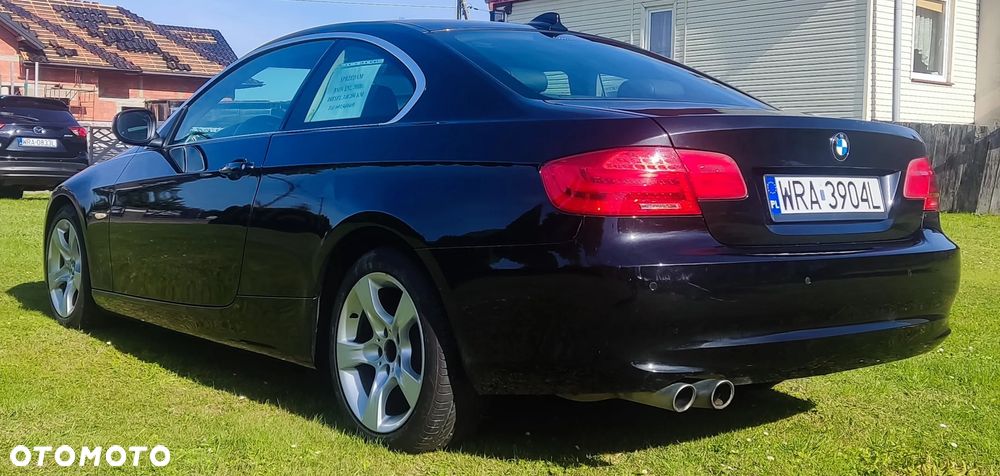 BMW Seria 3 325d Coupe - 10