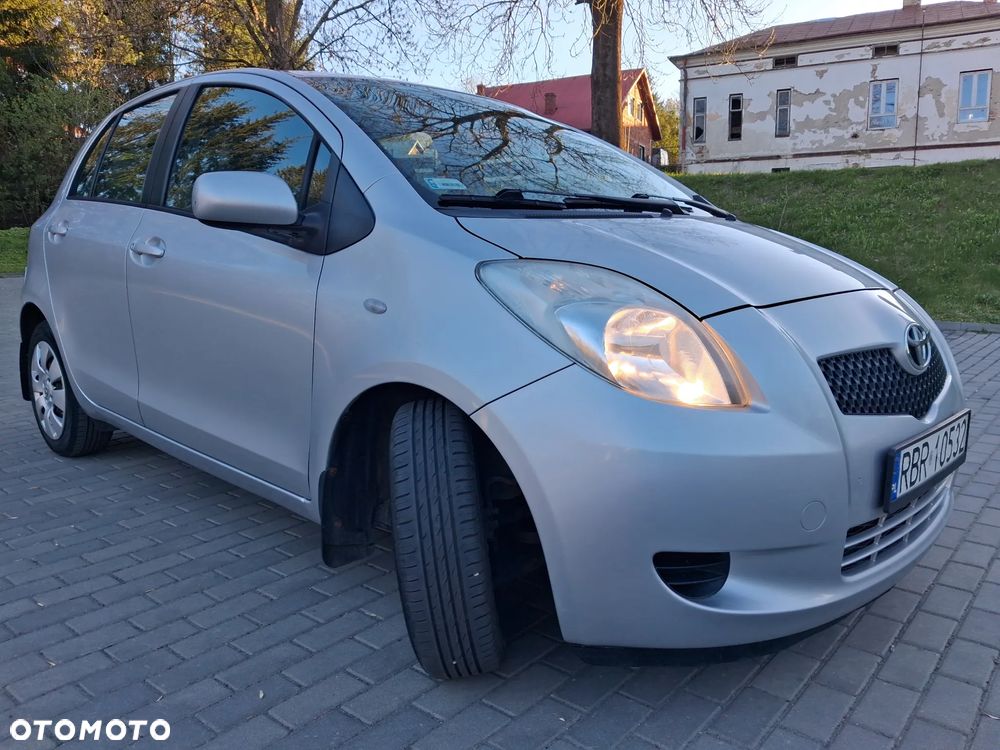 Toyota Yaris 1.3 Unlimited - 7