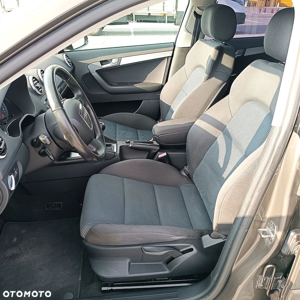 Audi A3 Sportback 2.0 TDI DPF Attraction - 14