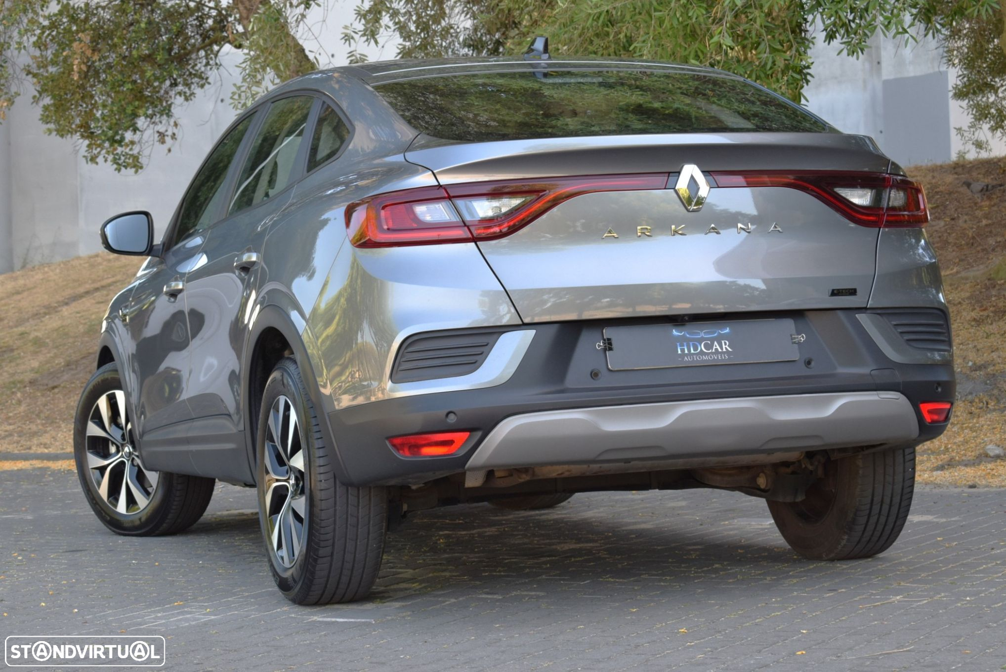 Renault Arkana 1.6 E-Tech Intens - 17