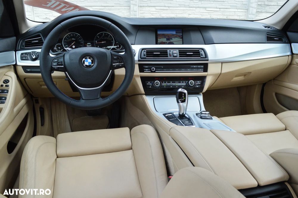 BMW Seria 5 520d Aut. Modern Line - 27