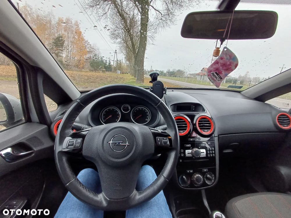 Opel Corsa - 4