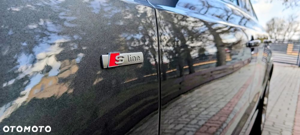 Audi Q3 2.0 TFSI Quattro S tronic design - 5