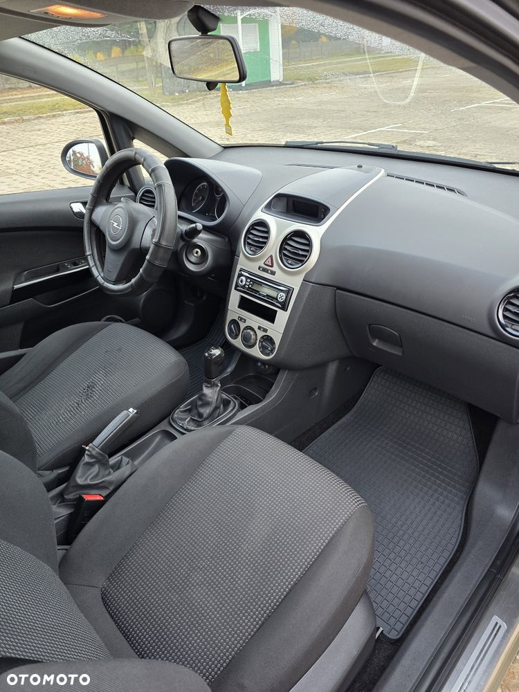 Opel Corsa - 4