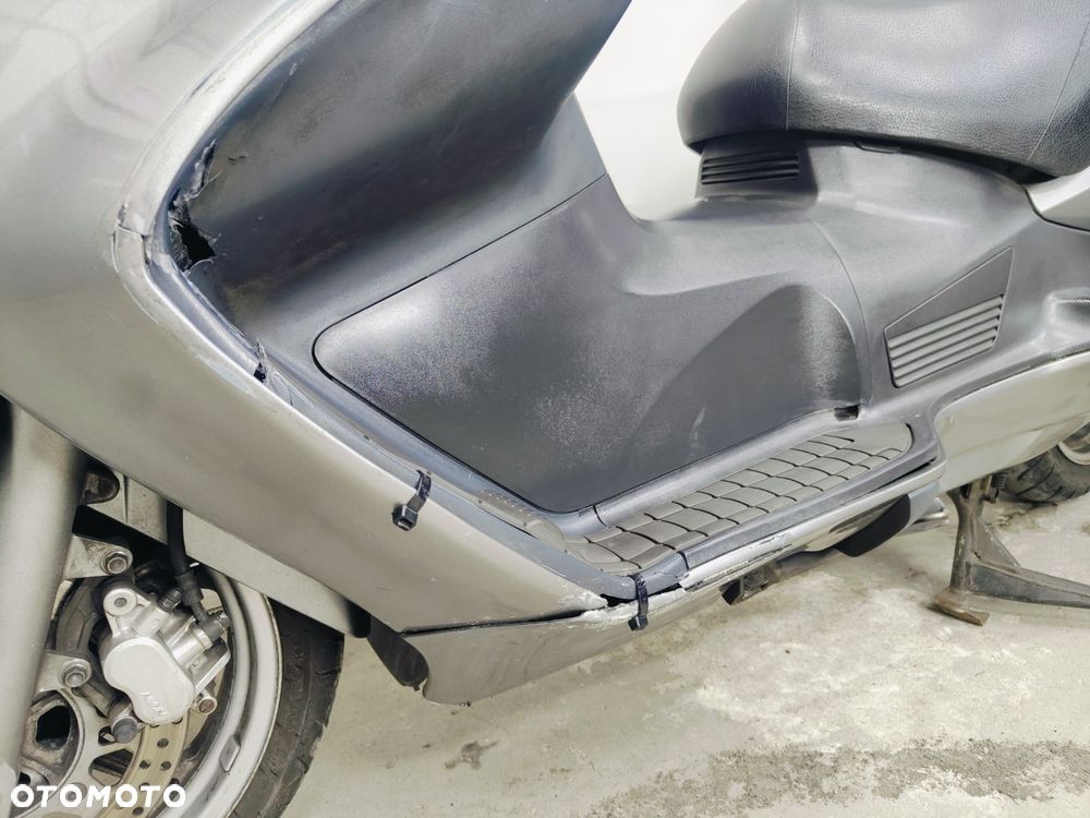 Suzuki Burgman - 20