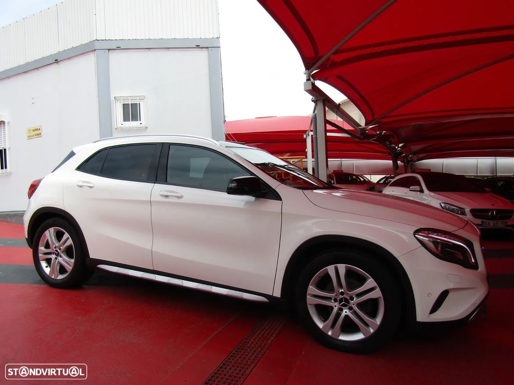 Mercedes-Benz GLA 220 d 7G-DCT Peak Edition - 2