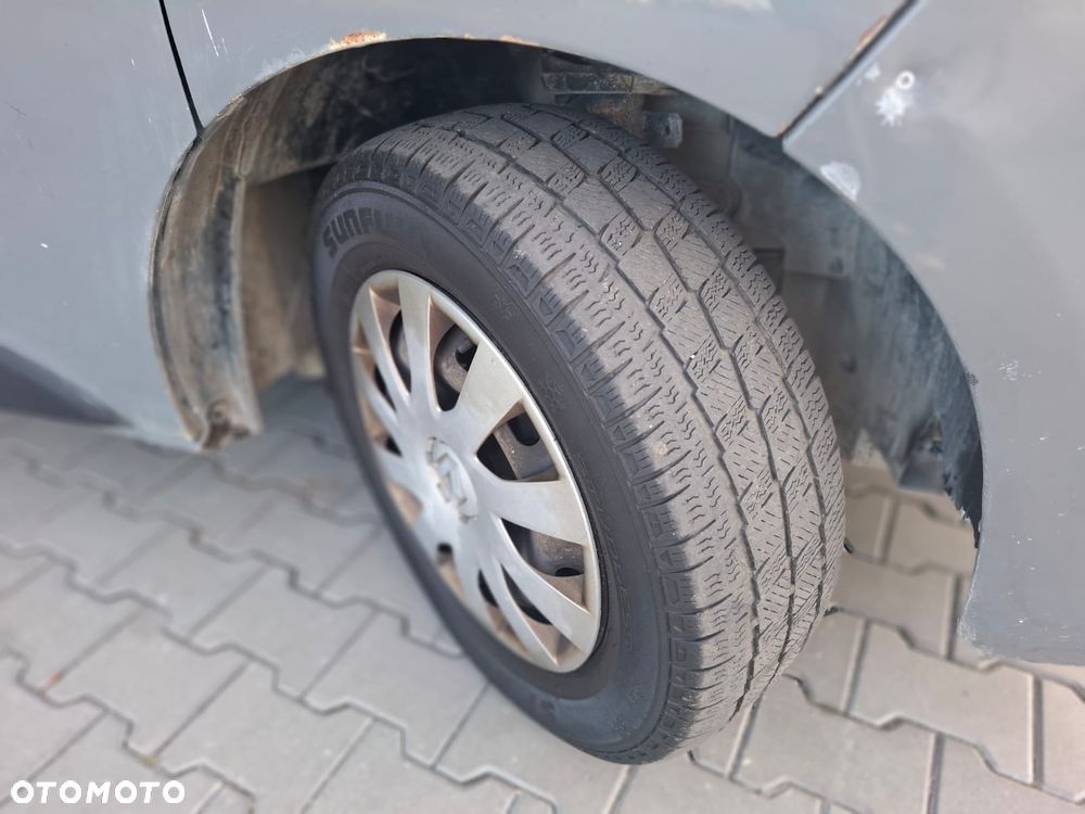 Renault Trafic 1.6 dCi - 11