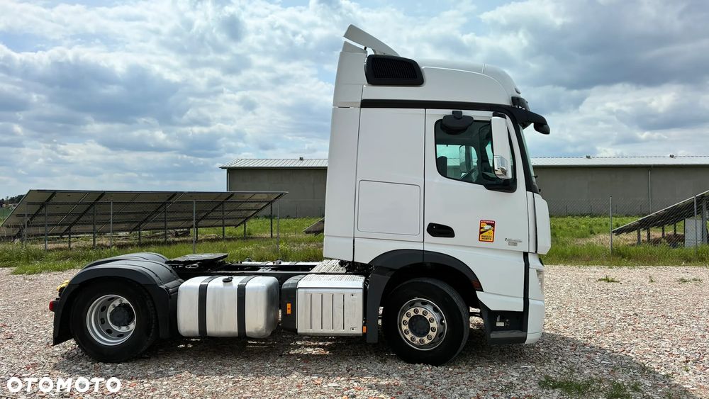 Mercedes-Benz Actros - 7