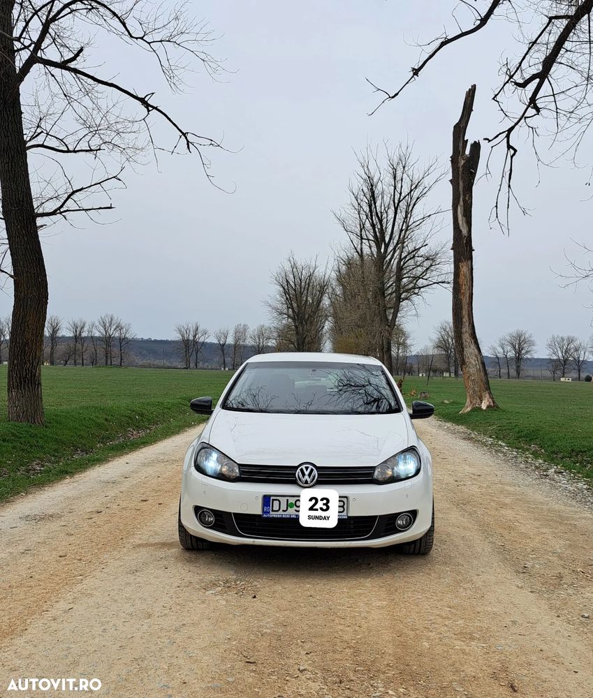 Volkswagen Golf 1.4 TSI Exclusive - 3