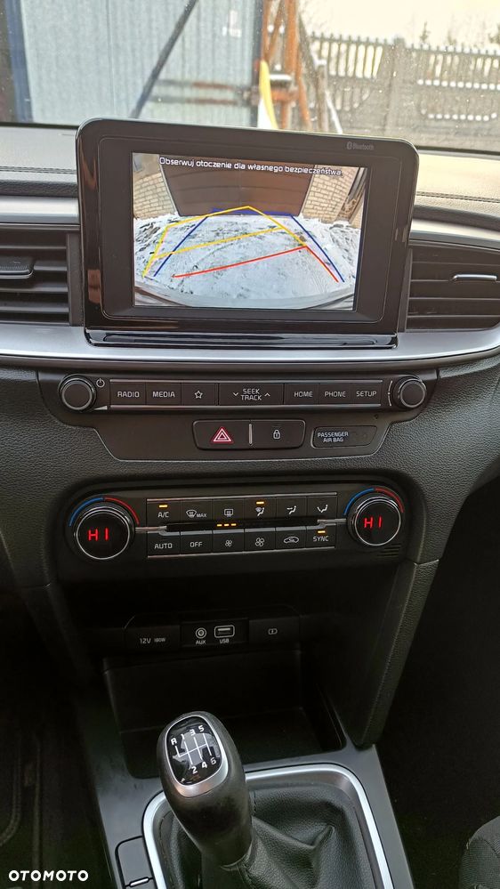 Kia Ceed 1.6 CRDi SCR M - 10