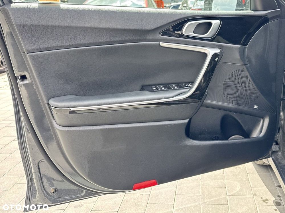 Kia Ceed 1.5 T-GDI L DCT - 14