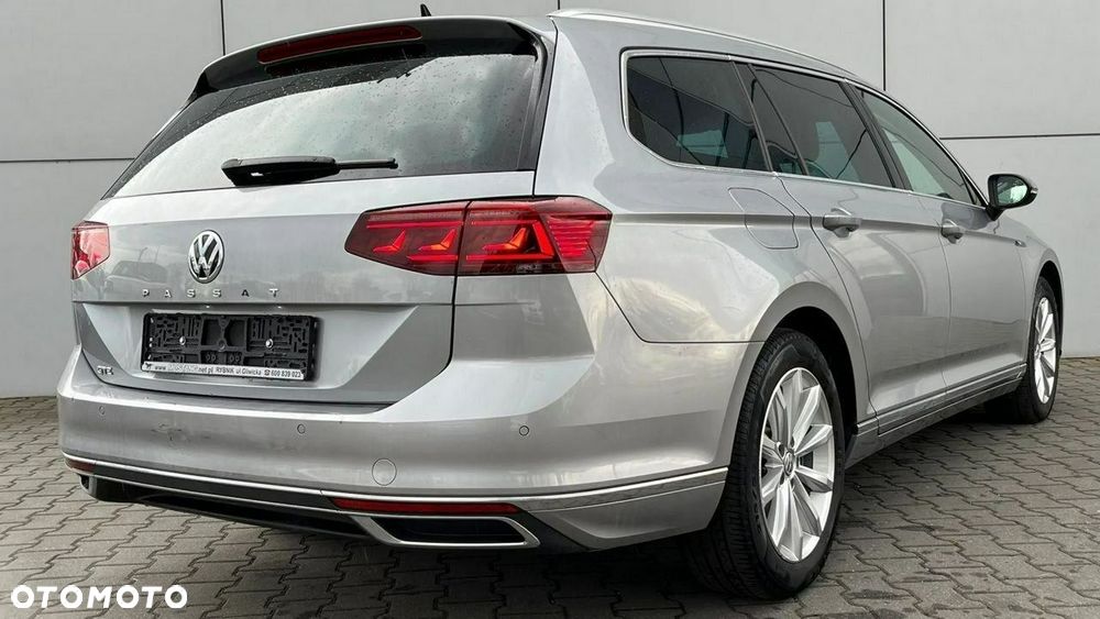 Volkswagen Passat - 6