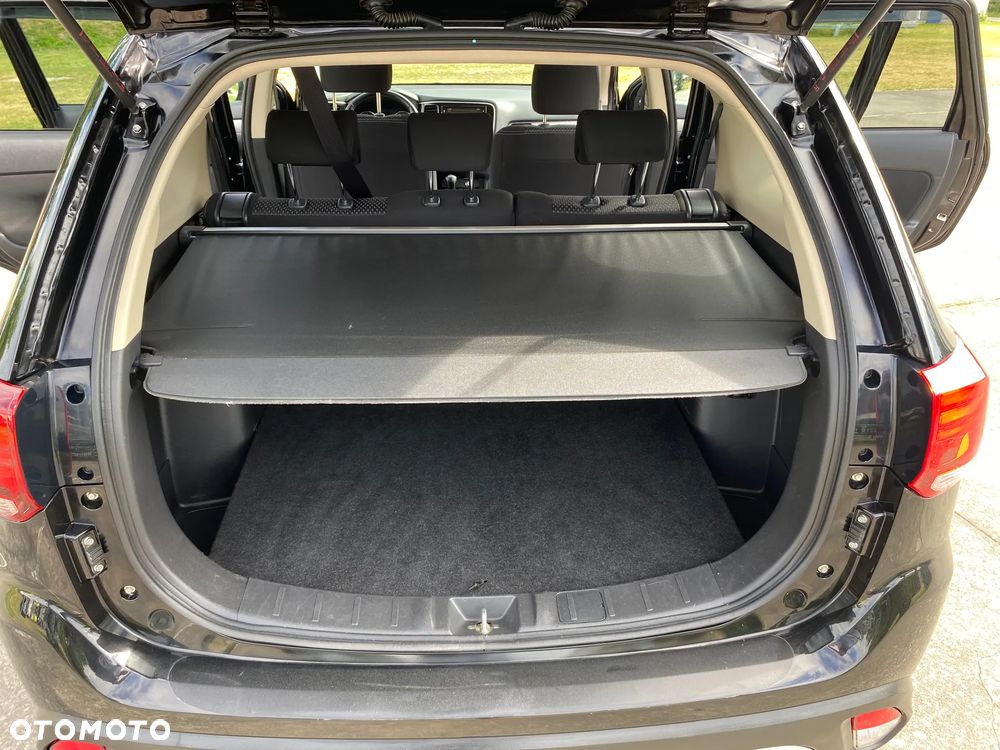 Mitsubishi Outlander 2.0 City Style 2WD - 13