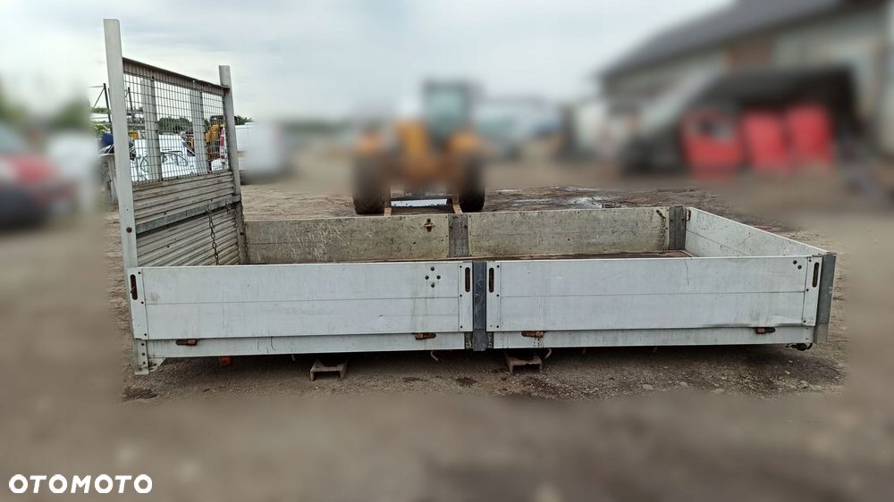 skrzynia ładunkowa paka iveco daily 3,9m - 6