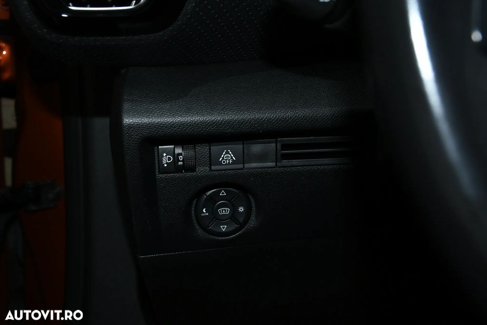 Citroën C4 1.5 BlueHDi 130 S&S EAT8 PLUS - 19