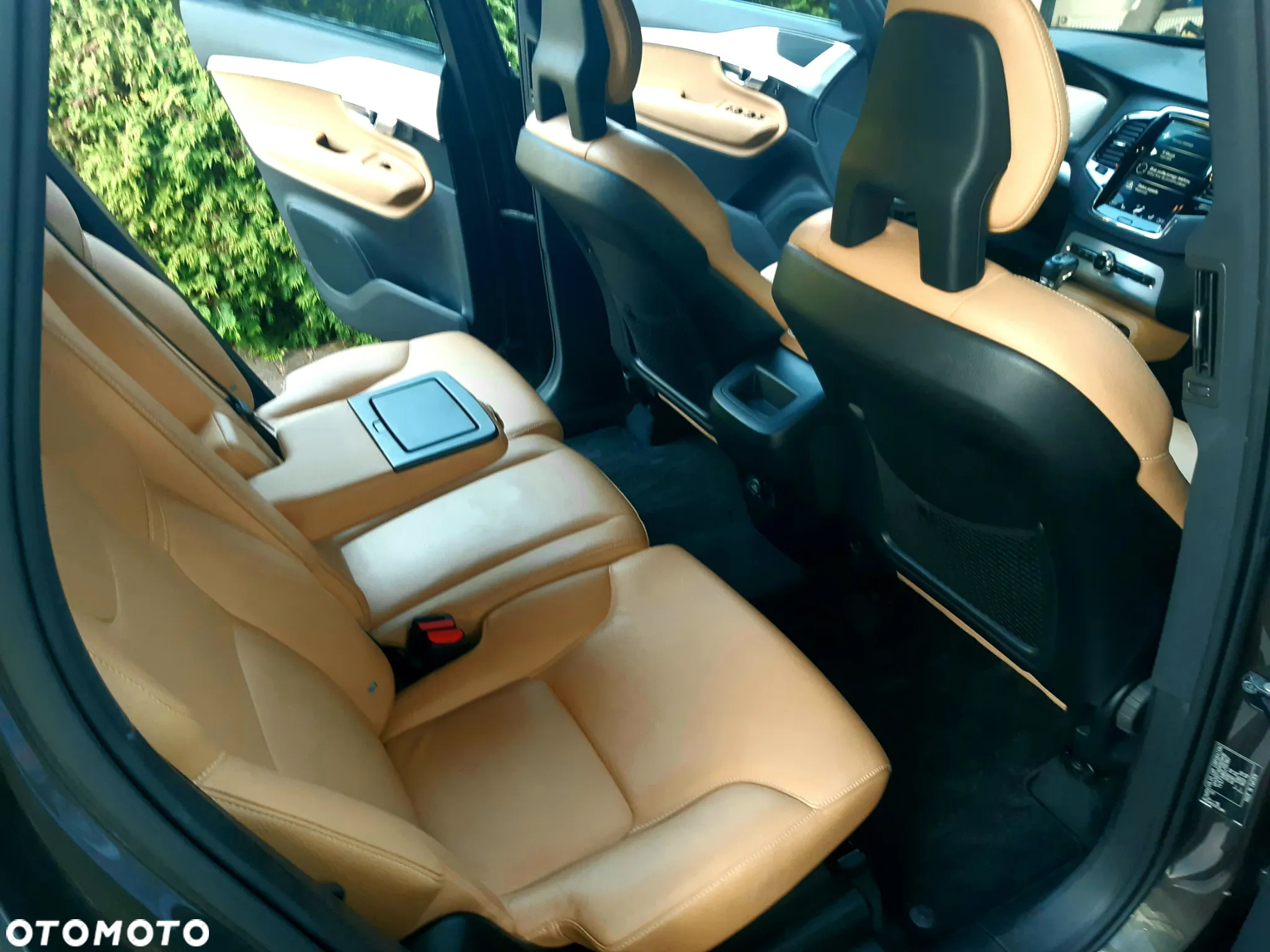 Volvo XC 90 D4 FWD Momentum 7os - 14
