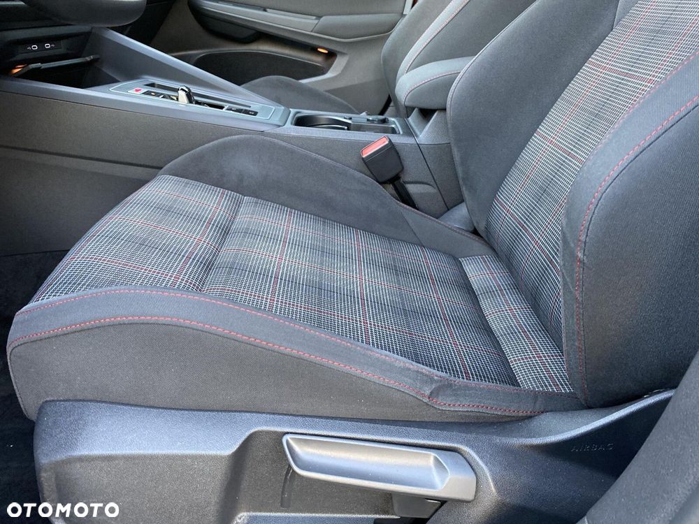 Volkswagen Golf VIII 2.0 TSI GTI DSG - 21
