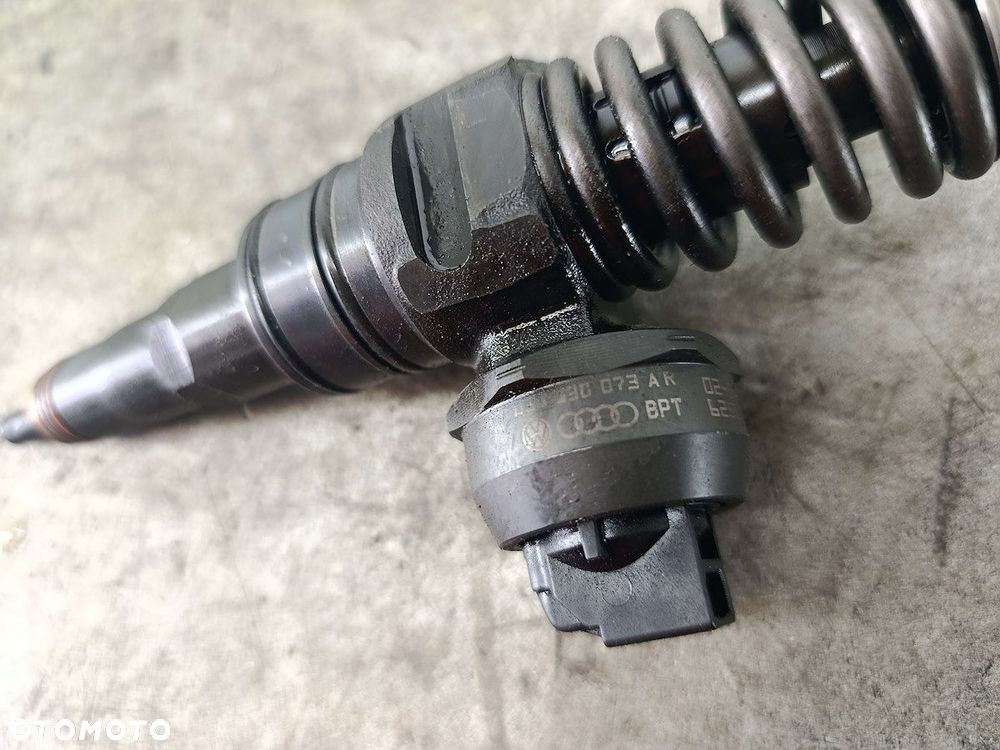 POMPOWTRYSK VW PASSAT B5 FL 038130073AR BOSCH 1.9 TDI - 2