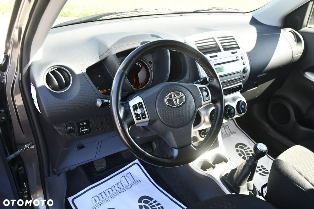 Toyota Urban Cruiser - 15