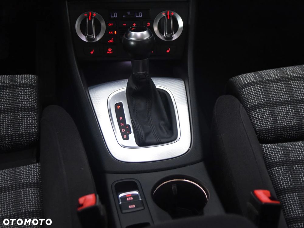 Audi Q3 1.4 TFSI S tronic - 23