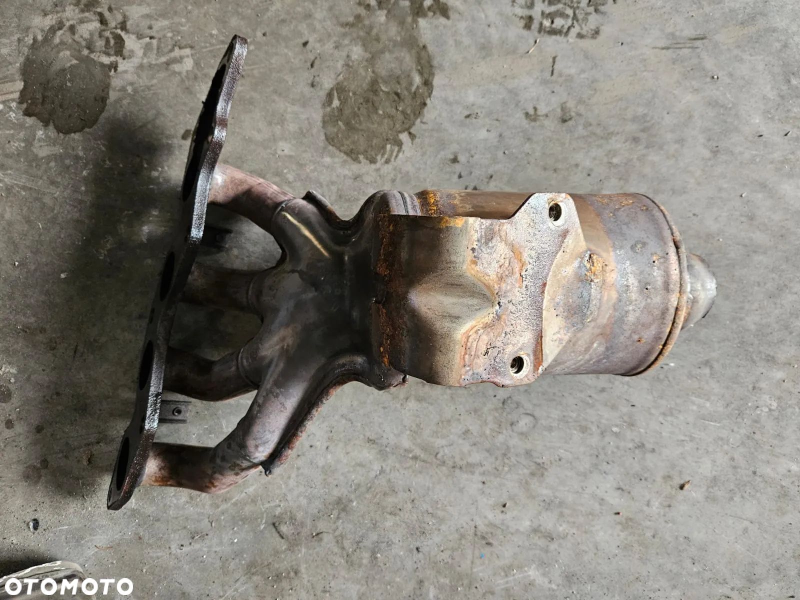 Volvo V50 S40 Ford Focus MK2 C-Max 1.8 16V kolektor wydechowy katalizator 4M51-5F297-RA - 1