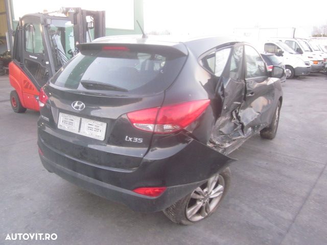 Dezmembrez HYUNDAI IX35 , 1,6  B ,an 2013 , tip motor G4FD - 3