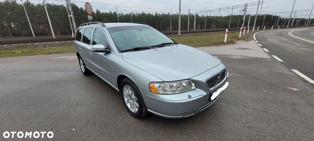 Volvo V70 D5 AWD Summum - 22