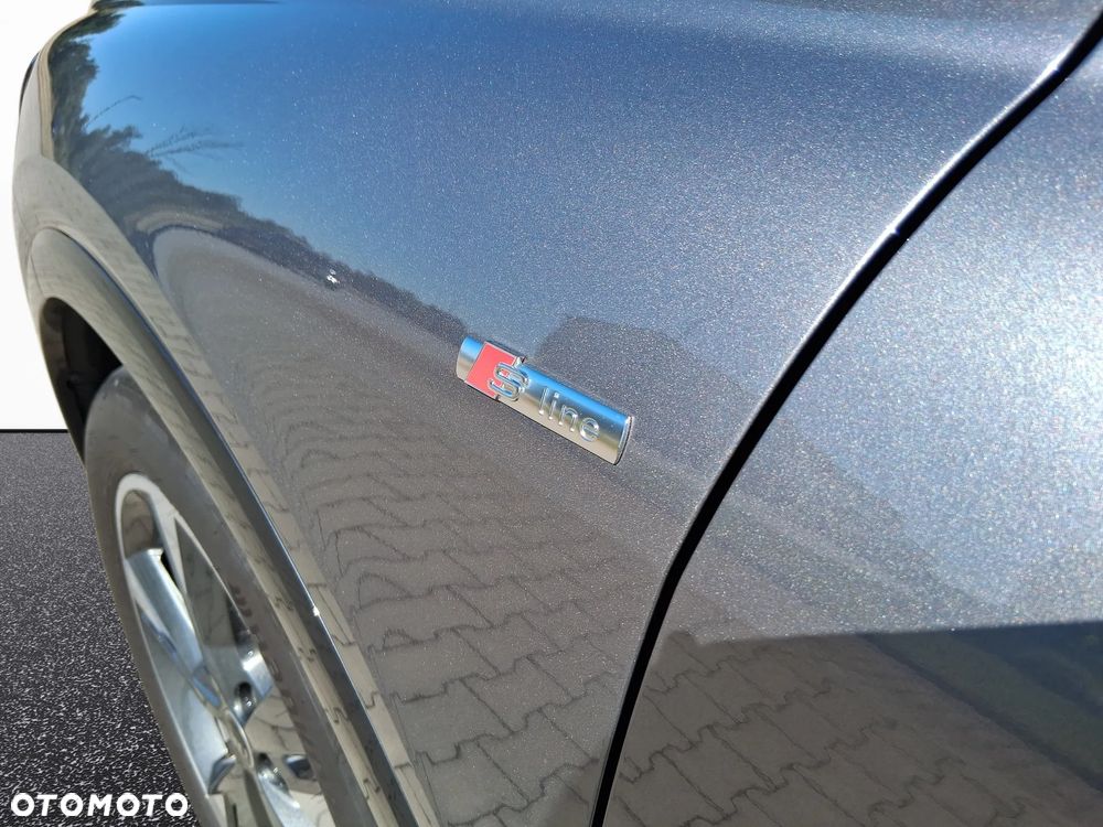 Audi Q4 e-tron 40 63kWh - 11