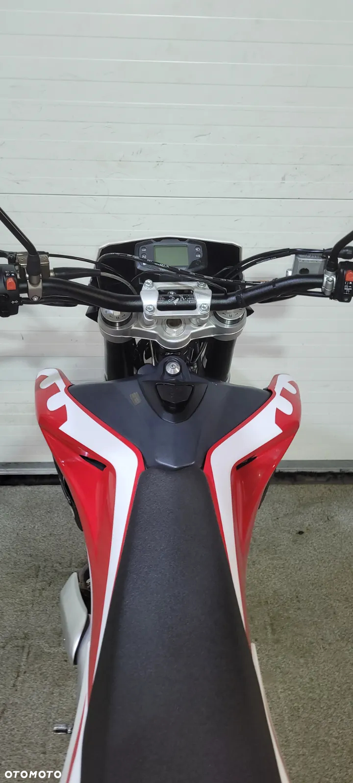 Husqvarna SM - 33