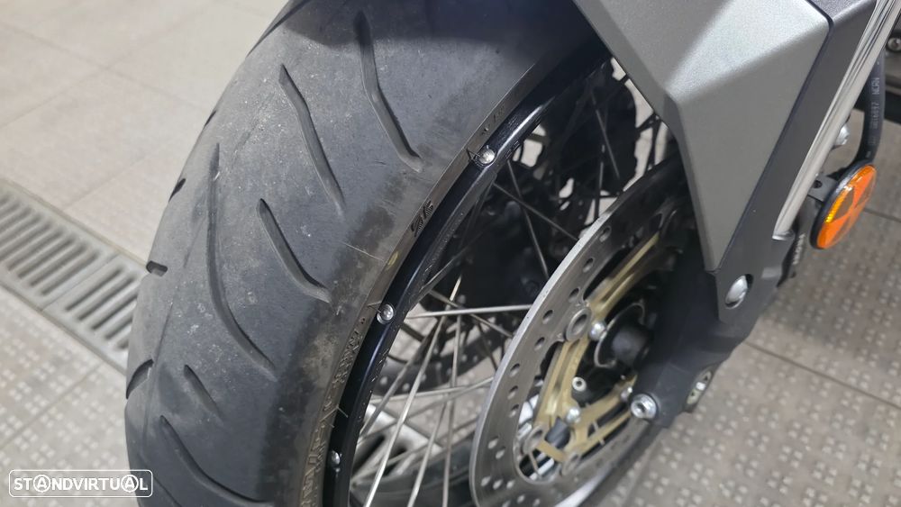 Honda X-ADV Escape Akrapovic Top Case - 9