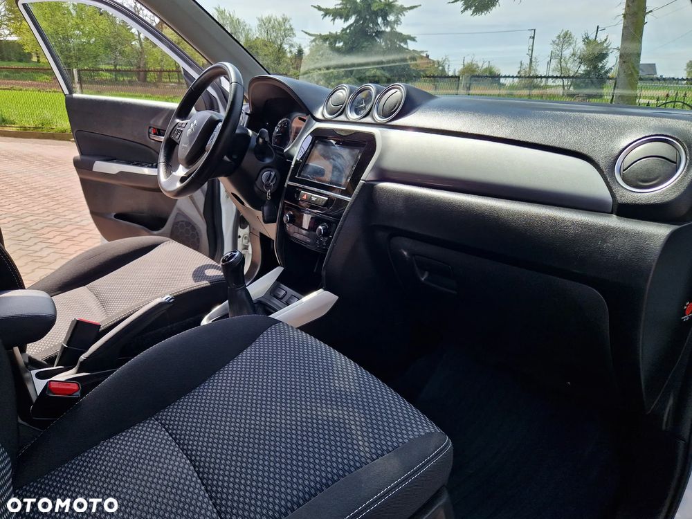 Suzuki Vitara 1.6 Premium 2WD - 26