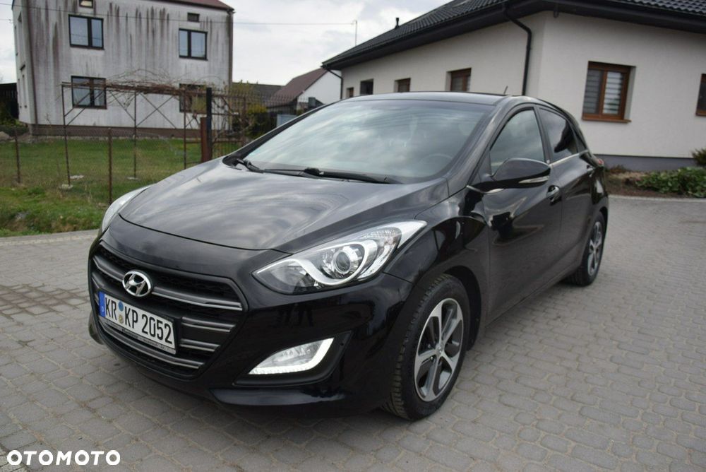 Hyundai i30 blue 1.4 Style - 6