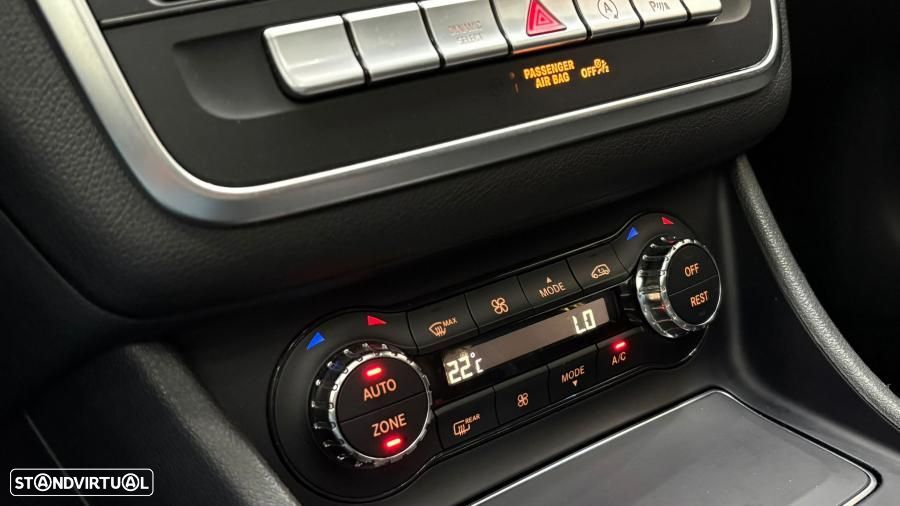 Mercedes-Benz CLA 200 d 7G-DCT UrbanStyle Edition - 16