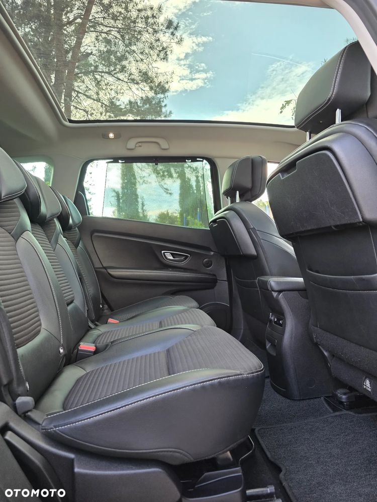 Renault Grand Scenic ENERGY TCe 130 BOSE EDITION - 27