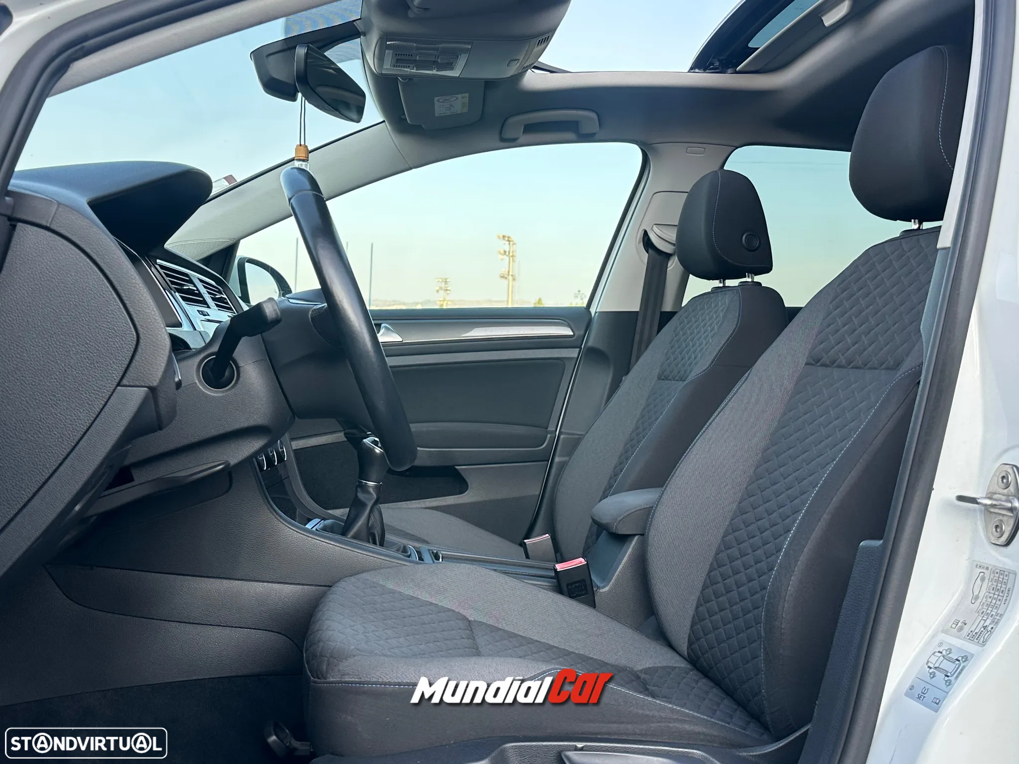 VW Golf 1.6 TDI R-Line - 6