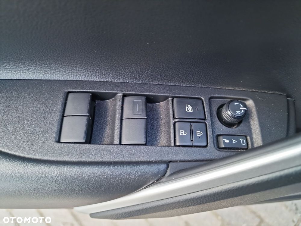 Toyota Corolla Cross 2.0 Hybrid Style - 18