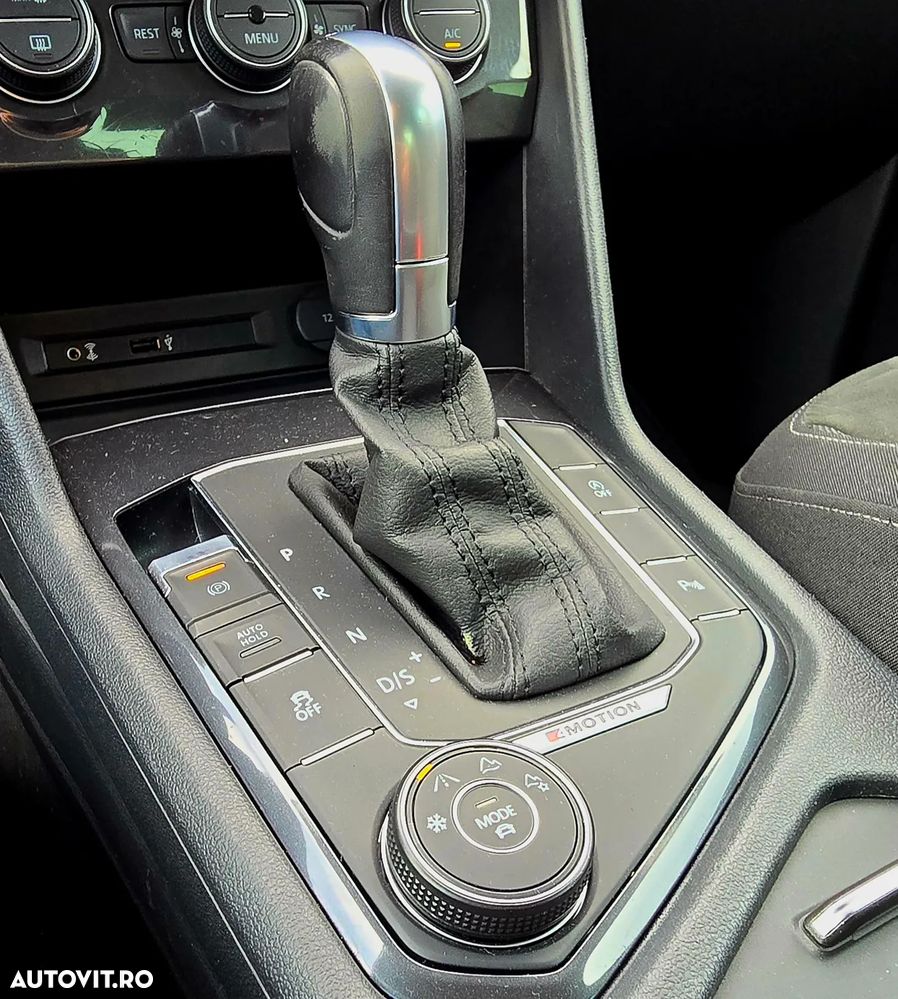 Volkswagen Tiguan 2.0 TDI SCR 4MOTION (BlueMotion Techn.) DSG Highline - 29