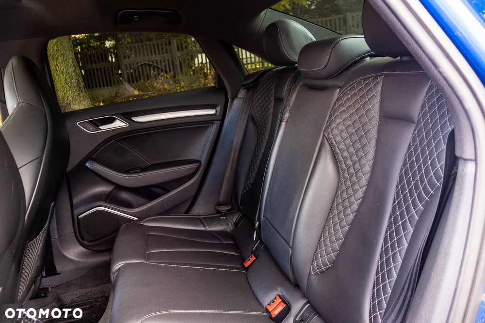 Audi S3 S tronic - 12