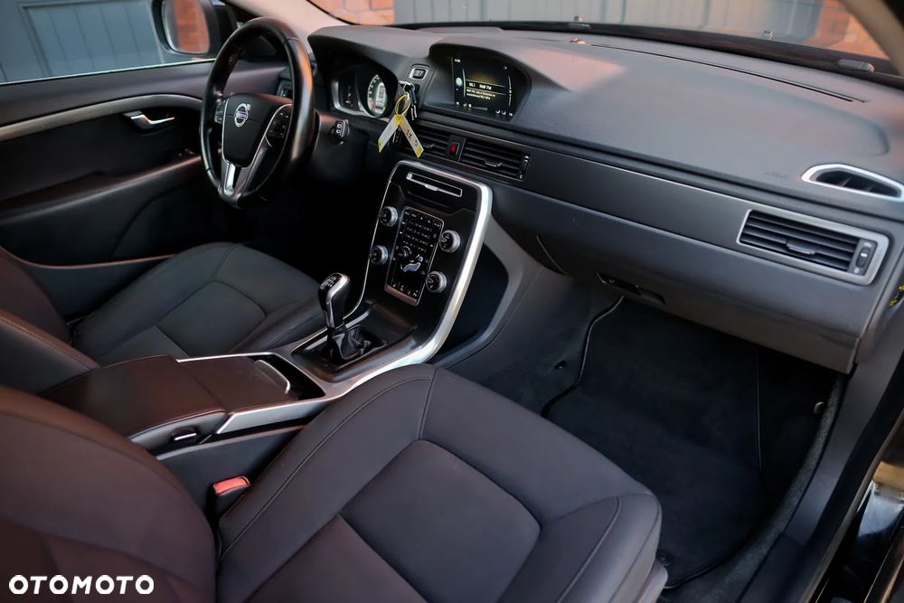 Volvo XC 70 D4 Momentum - 21