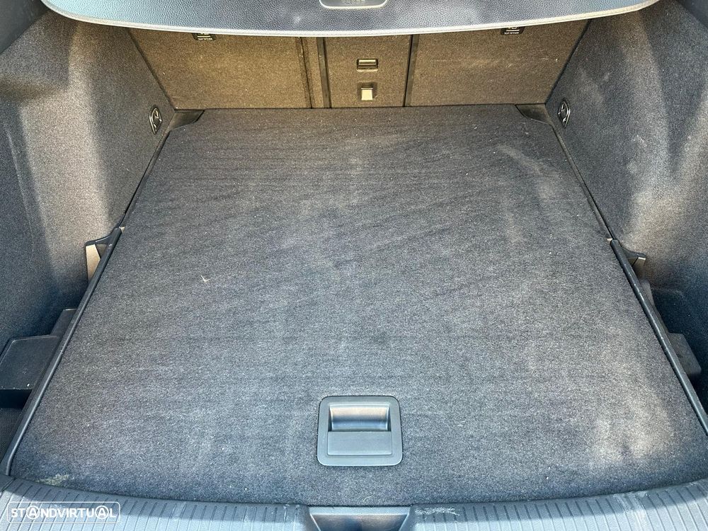 VW Golf Variant 2.0 TDi Conceptline - 12