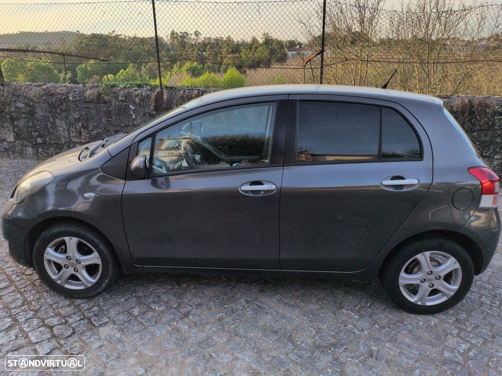 Toyota Yaris 1.0 VVT-i Comfort - 2