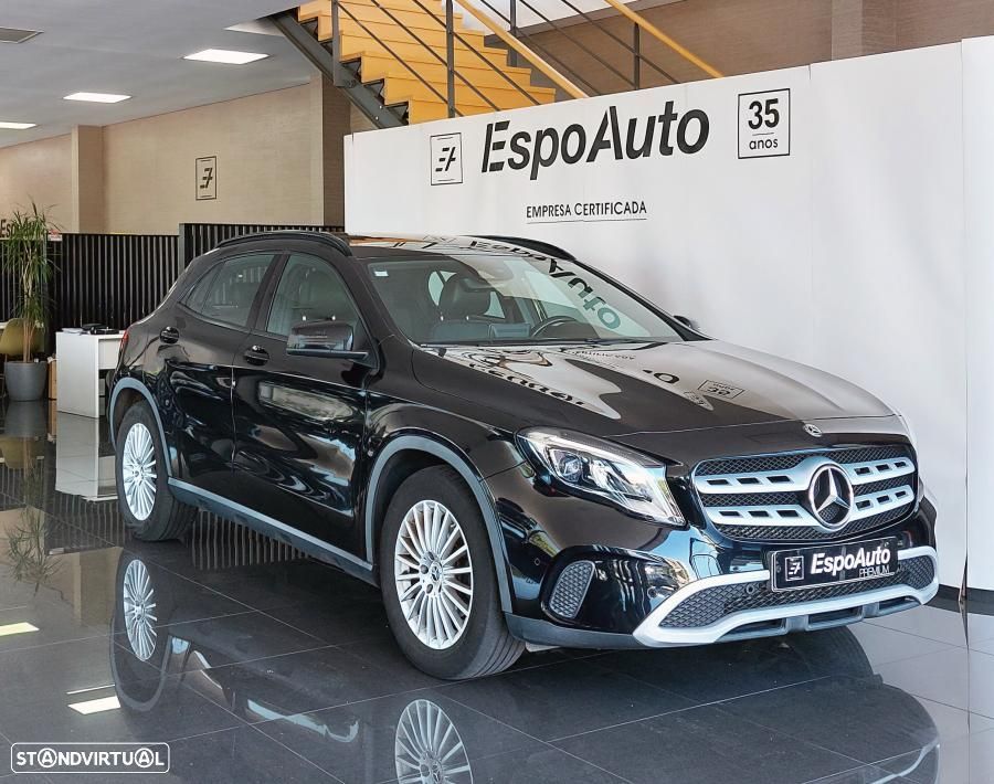 Mercedes-Benz GLA 180 Urban - 1