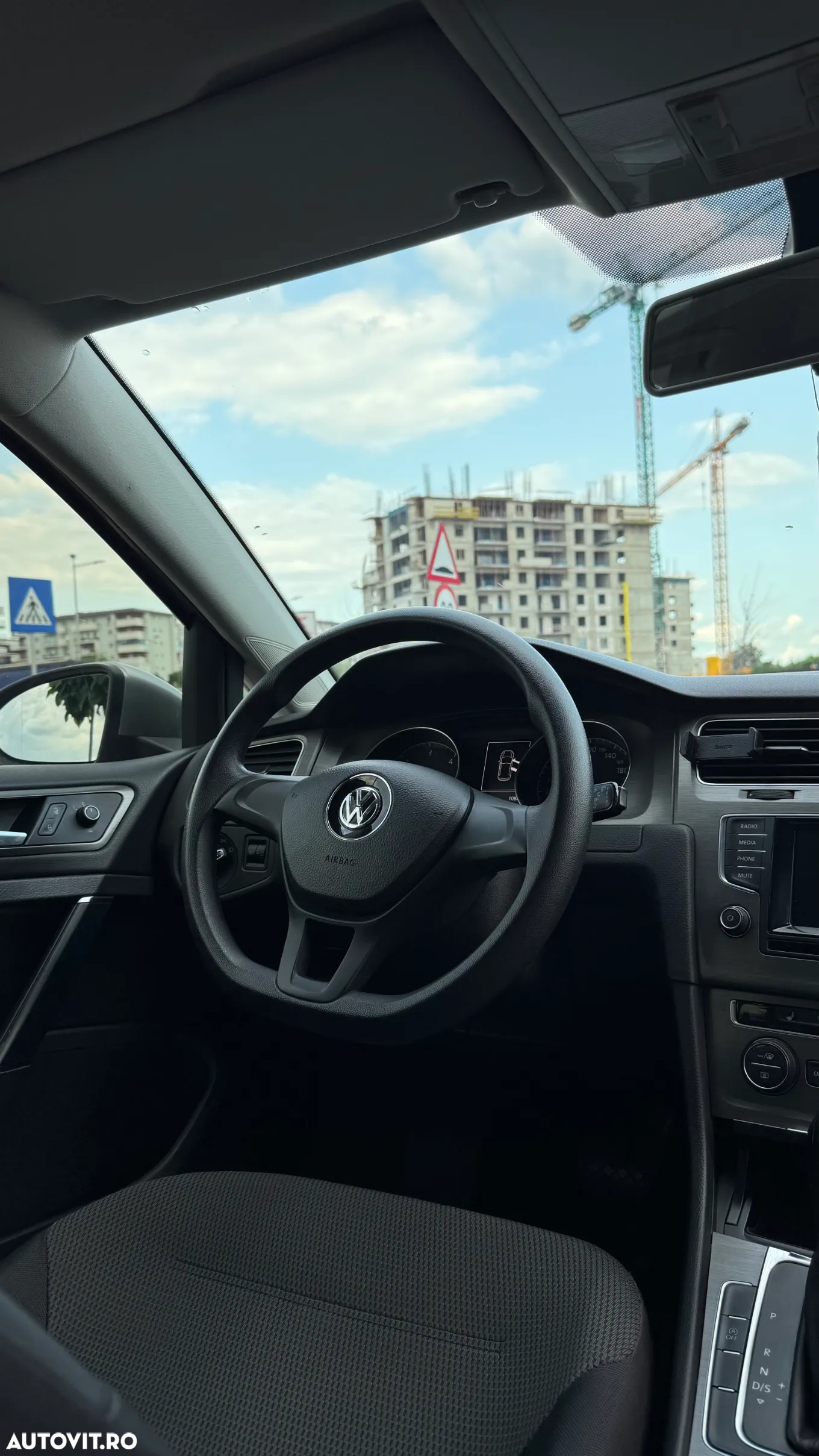 Volkswagen Golf 1.6 TDI BlueMotion Technology DPF Comfortline DSG - 8