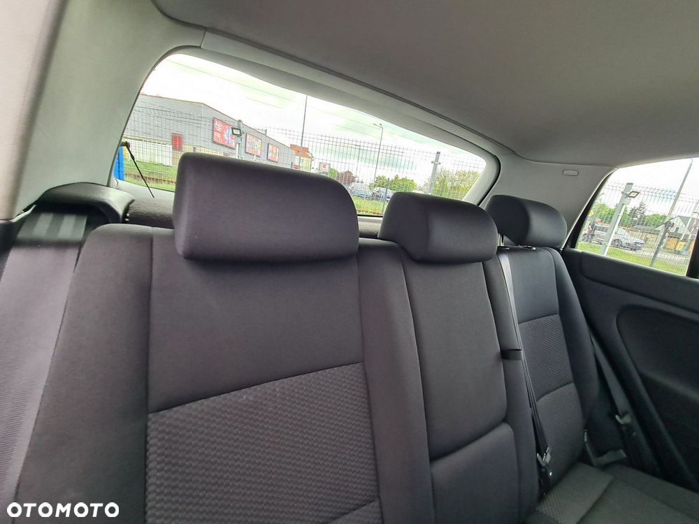 Volkswagen Golf Plus 1.6 Comfortline - 26