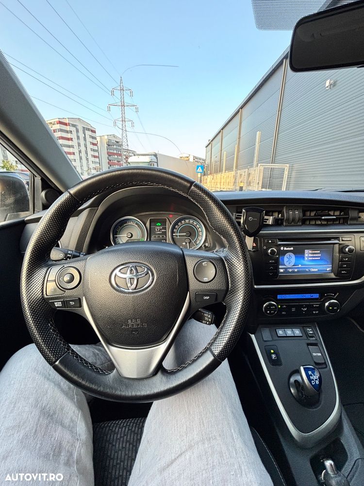 Toyota Auris - 10