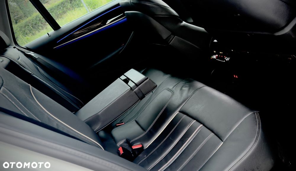 BMW Seria 5 530d xDrive mHEV Luxury Line - 27