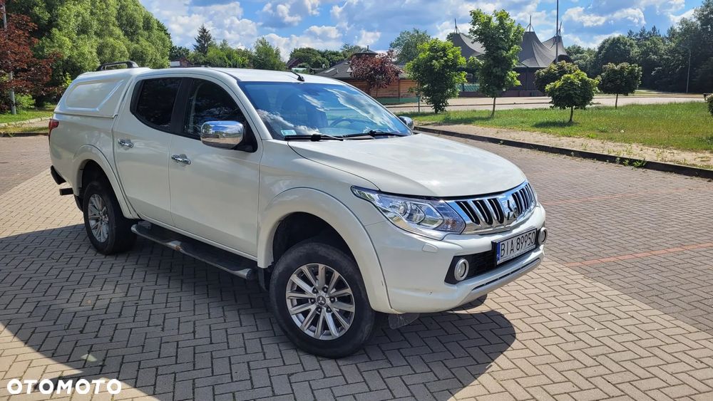 Mitsubishi L200 2.4 d DC Instyle Premiere Edition - 4