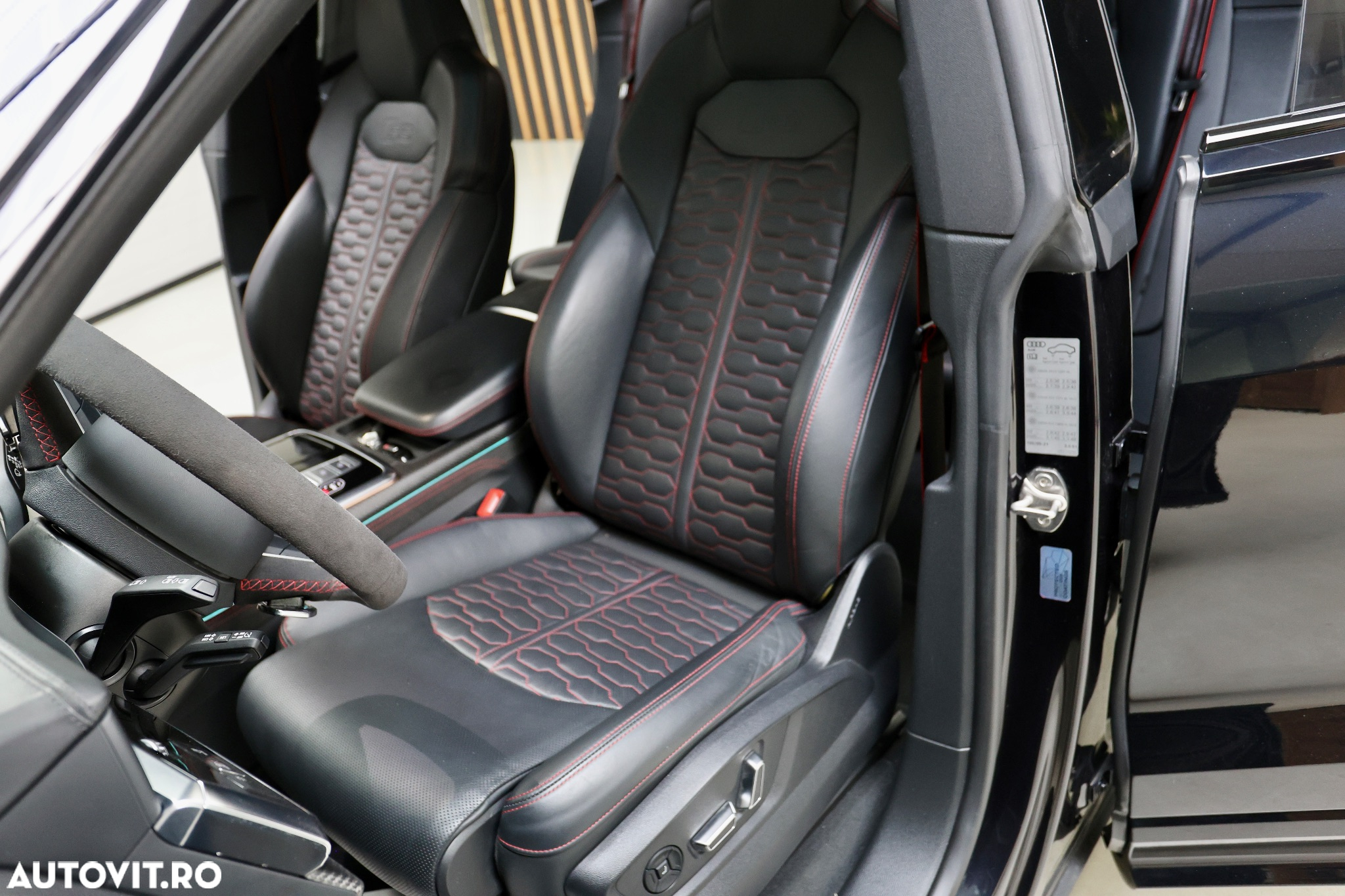 Audi RS Q8 RSQ8 quattro Tiptronic MHEV - 32